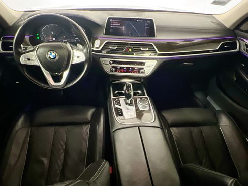 Used 2022 BMW 740i xDrive w/ Premium Package AWD/4WD image 29
