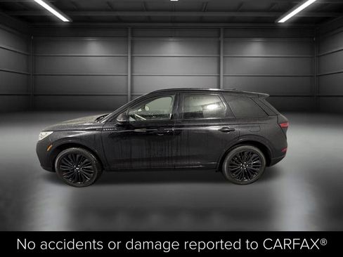 New 2025 Lincoln Corsair Reserve w/ Equipment Group 202A image 3