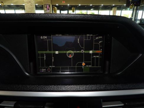 Used 2013 Mercedes-Benz E 350 Sedan image 18