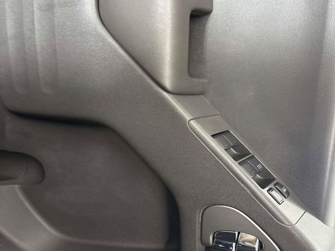 Used 2019 Nissan Frontier PRO-4X image 13