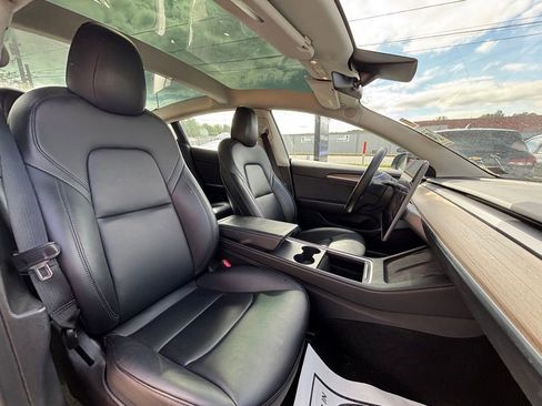 Used 2023 Tesla Model 3 Long Range AWD/4WD image 9