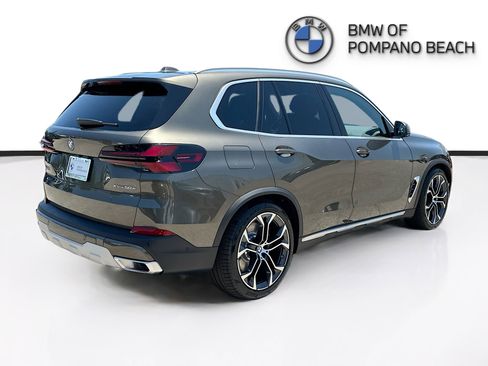 New 2026 BMW X5 xDrive50e w/ Climate Comfort Package AWD/4WD image 7