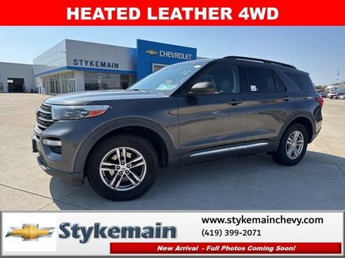 Used 2020 Ford Explorer XLT w/ Equipment Group 202A AWD/4WD image 1