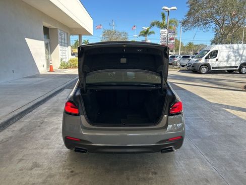 Used 2022 BMW 540i xDrive w/ M Sport Package image 34