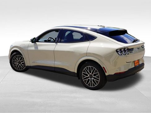 Used 2025 Ford Mustang Mach-E Premium AWD/4WD image 8