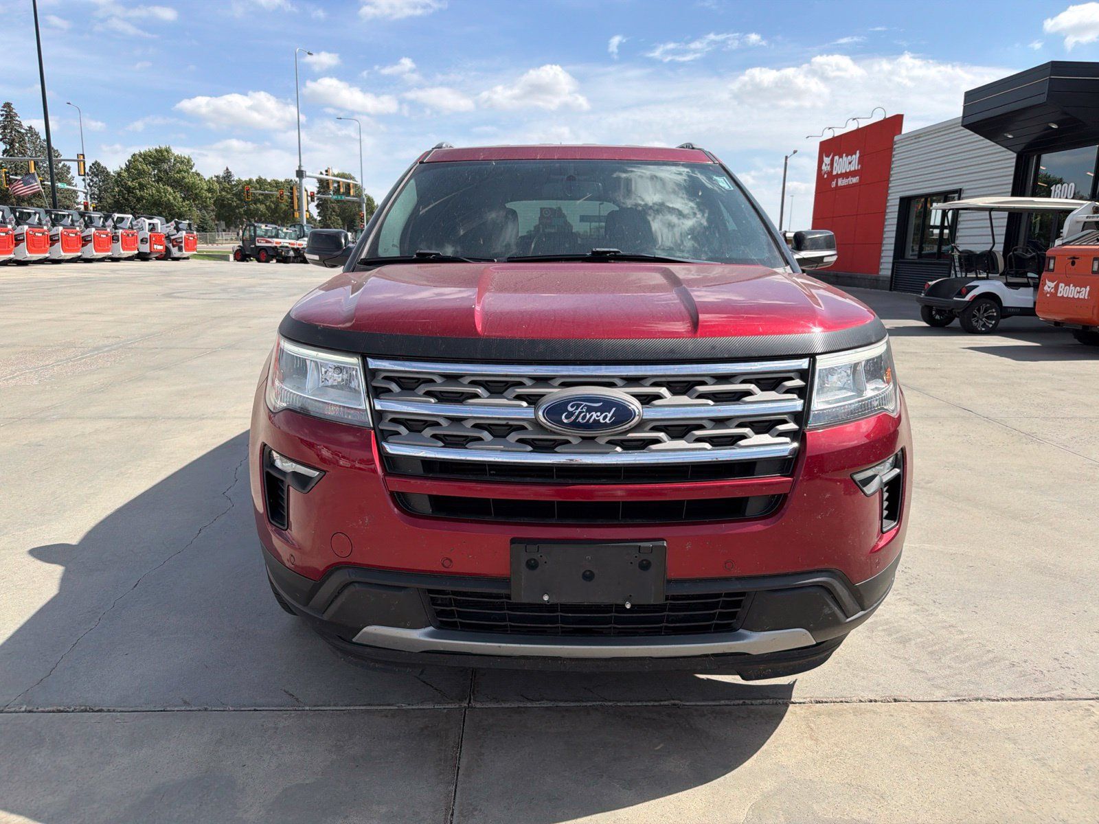 Used 2018 Ford Explorer XLT w/ Equipment Group 202A AWD/4WD image 3