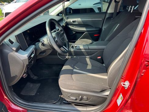 Used 2024 Hyundai Sonata SEL w/ Convenience Package FWD image 6
