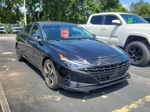 Used 2023 Hyundai Elantra SEL w/ Convenience Package FWD image 6