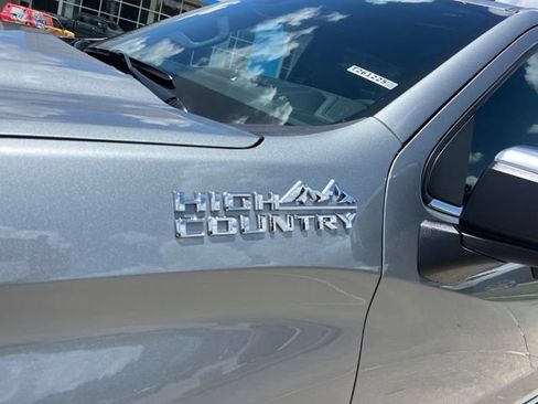 New 2026 Chevrolet Silverado 1500 High Country w/ High Country Premium Package RWD image 3