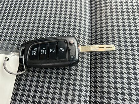 Used 2021 Hyundai Kona SE image 26