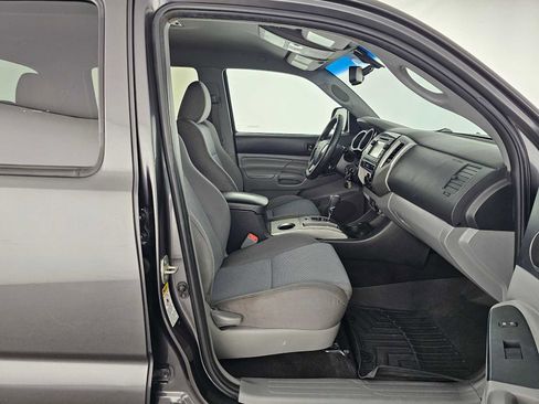 Used 2013 Toyota Tacoma 4x4 Double Cab w/ TRD Sport Pkg image 10
