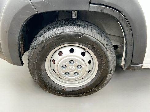 Used 2022 RAM ProMaster 2500 image 13