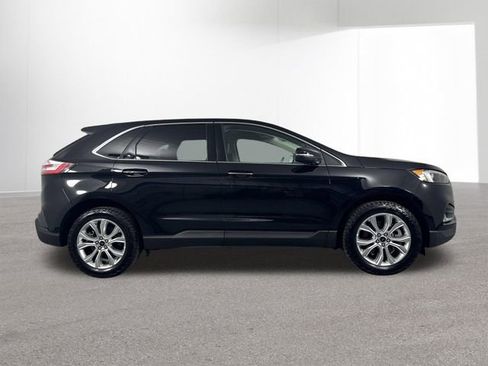 Used 2024 Ford Edge Titanium image 37