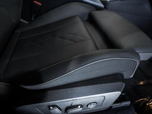 Used 2025 BMW X3 xDrive30i w/ M Sport Package image 34