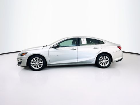Used 2019 Chevrolet Malibu LT FWD image 4