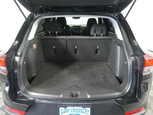 Used 2023 Chevrolet TrailBlazer LT FWD image 25