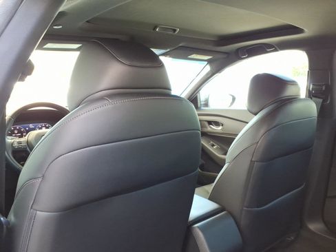 Used 2024 Honda Accord Sport image 11