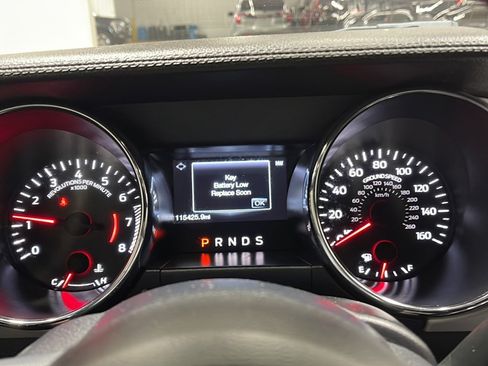Used 2015 Ford Mustang Premium RWD image 5