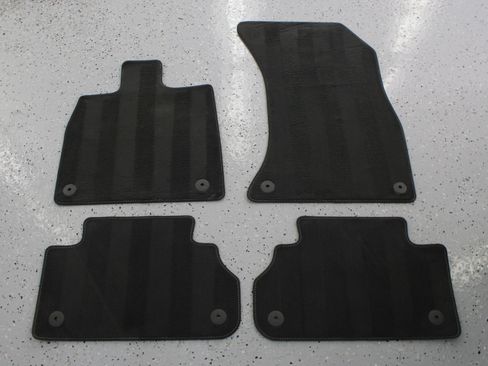 Used 2019 Audi SQ5 Premium Plus w/ Premium Plus Package image 87