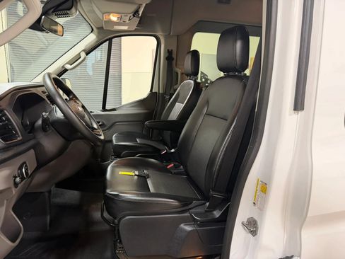 Used 2020 Ford Transit 150 XL RWD image 18