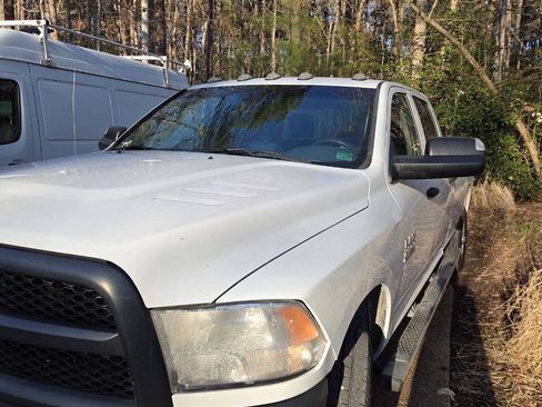Used 2017 RAM 2500 Tradesman w/ Snow Chief Group image 5