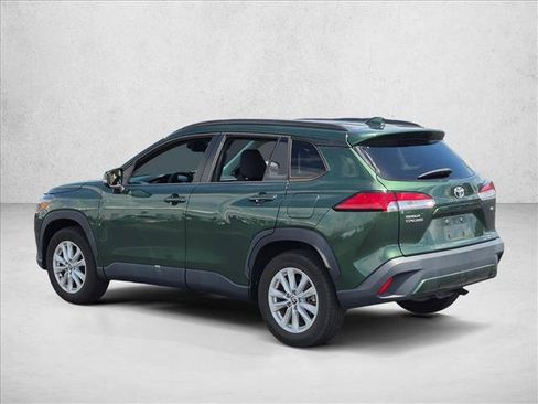 Used 2022 Toyota Corolla Cross LE FWD image 7
