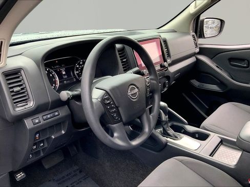 Used 2022 Nissan Frontier S w/ Technology Package AWD/4WD image 12