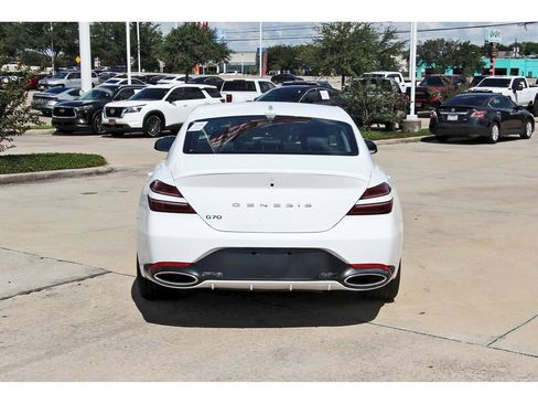 Used 2026 Genesis G70 2.5T RWD image 6