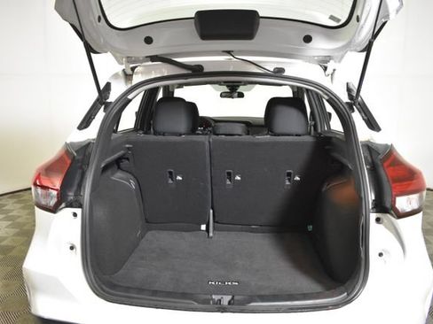Used 2024 Nissan Kicks SR FWD image 28