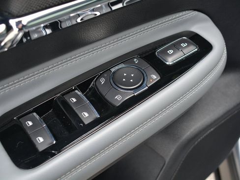 Used 2022 Lincoln Corsair Reserve w/ Equipment Group 201A image 9