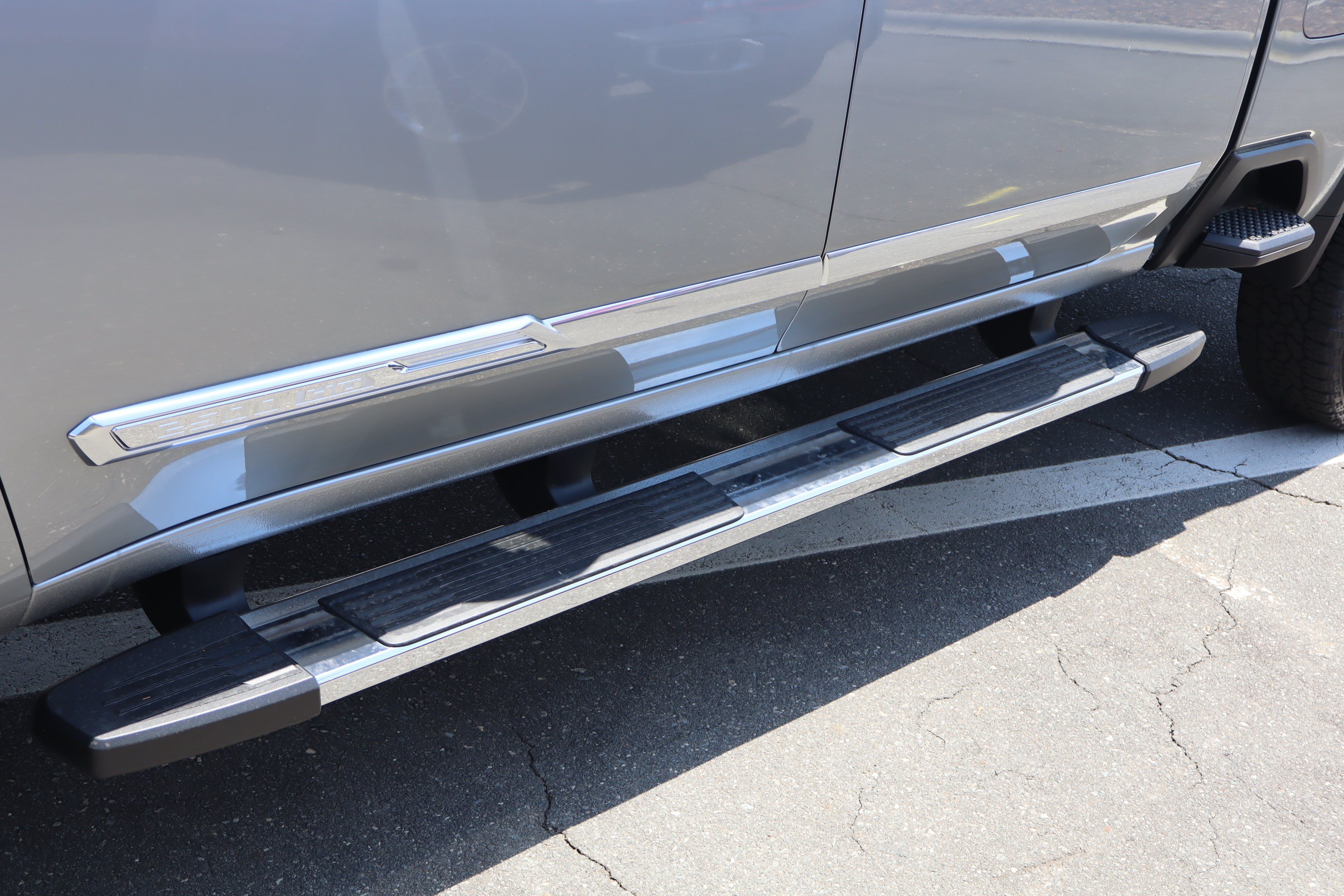 New 2026 Chevrolet Silverado 2500 High Country w/ High Country Premium Package AWD/4WD image 11