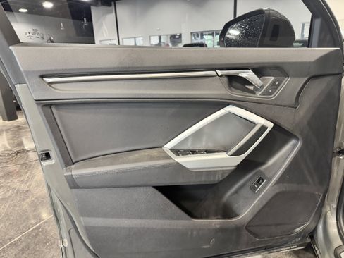 Used 2021 Audi Q3 2.0T Premium w/ Convenience Package image 11