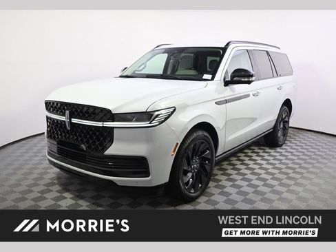 New 2026 Lincoln Navigator Reserve AWD/4WD image 1