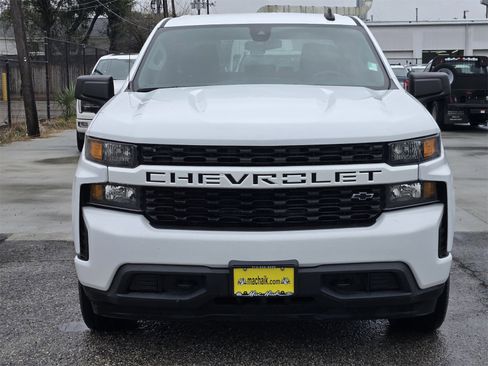 Used 2022 Chevrolet Silverado 1500 Custom w/ LPO, Blackout Package image 2