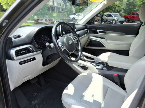 Used 2020 Kia Telluride S FWD image 22