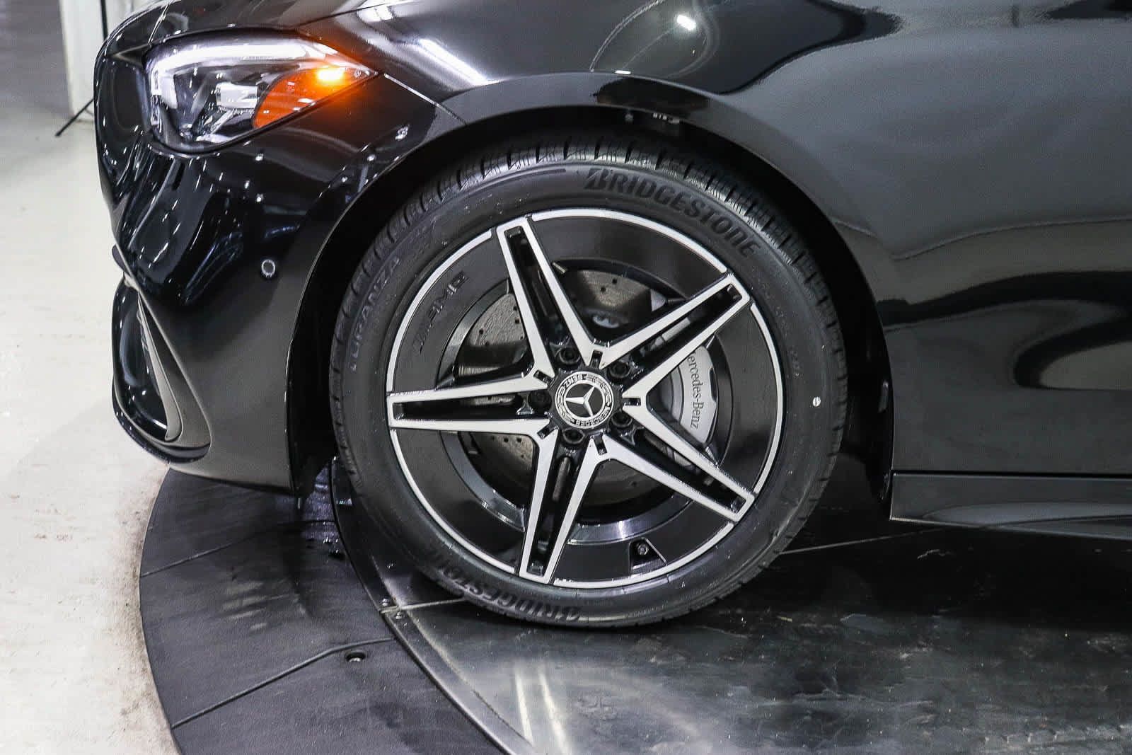 Used 2024 Mercedes-Benz C 300 Sedan image 9