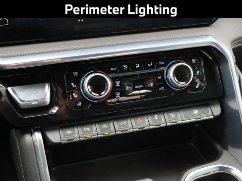 Used 2024 GMC Sierra 1500 Denali image 27