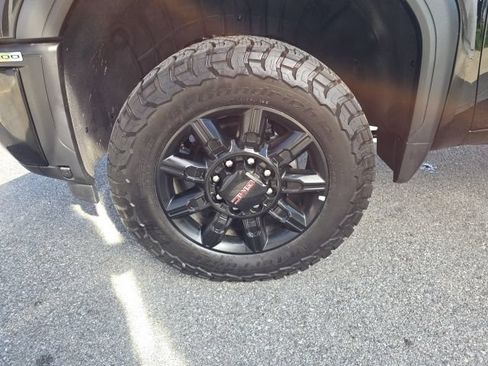 Used 2026 GMC Sierra 2500 AT4 AWD/4WD image 8