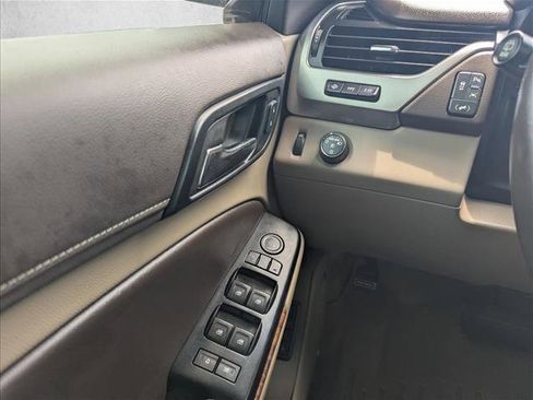Used 2016 Chevrolet Tahoe LTZ RWD image 11