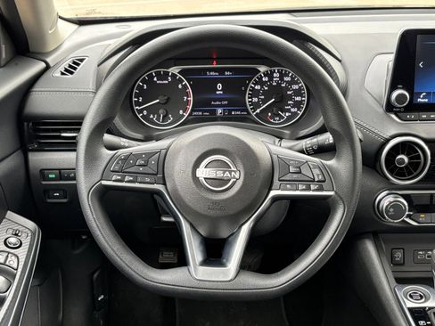 Used 2025 Nissan Sentra SV image 28