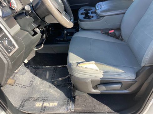 Used 2018 RAM 3500 Tradesman w/ Chrome Appearance Group image 19