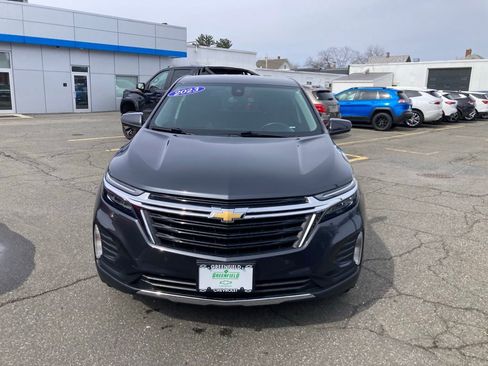 Used 2023 Chevrolet Equinox LT AWD/4WD image 2