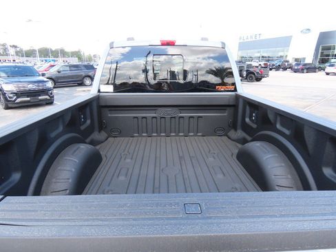 New 2026 Ford F250 Lariat w/ Black Appearance Package image 16