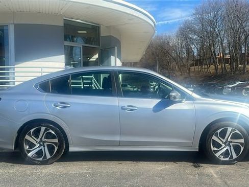 Used 2022 Subaru Legacy Limited image 5
