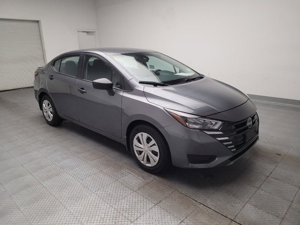 Used 2025 Nissan Versa S w/ Trunk Package FWD image 13