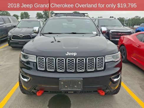 Used 2018 Jeep Grand Cherokee Overland AWD/4WD image 3