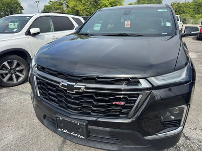 Used 2023 Chevrolet Traverse RS