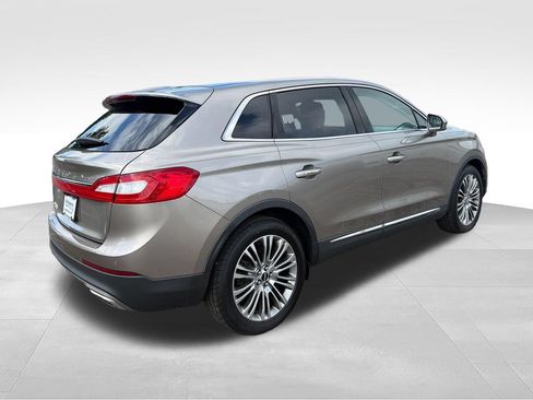 Used 2018 Lincoln MKX Reserve w/ Lincoln MKX Climate Package FWD image 5