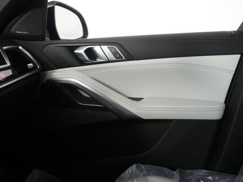 New 2026 BMW X6 xDrive40i image 24