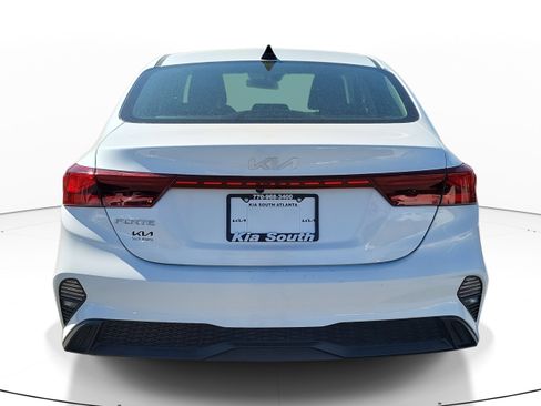 Used 2024 Kia Forte LXS image 5